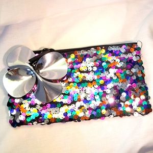 🏷3/$15🏷MAC Shiny Pretty Things Holiday 2020 ~ Sequined Make-up Bag ~ Brand New